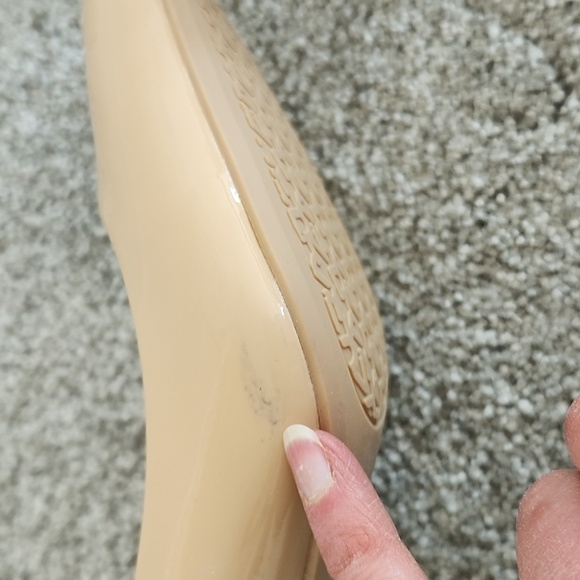 DKNY Patent Leather Nude Block Heels - Picture 5 of 8